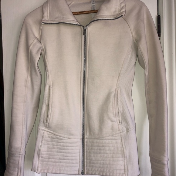 Lululemon sweater - Picture 1 of 6